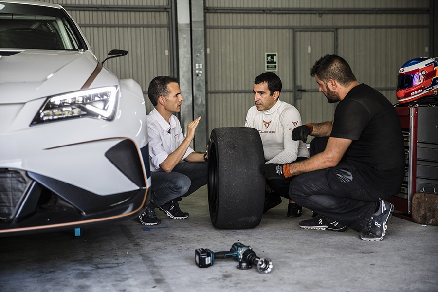 CUPRA Racing key men talk about the e-Racer