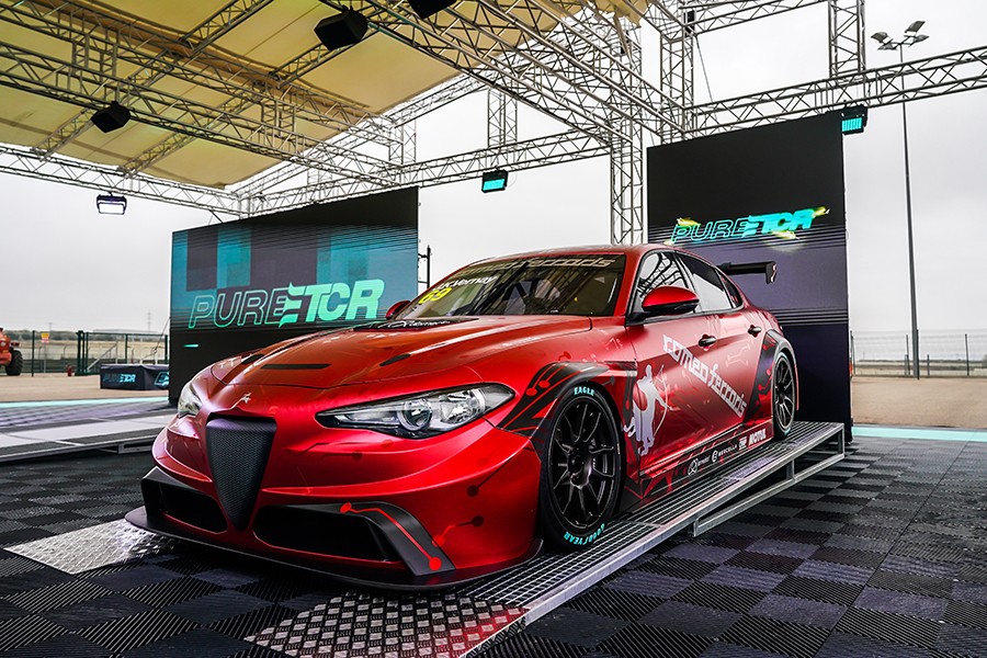 The Romeo Ferraris-build Alfa Romeo Giulia ETCR breaks cover