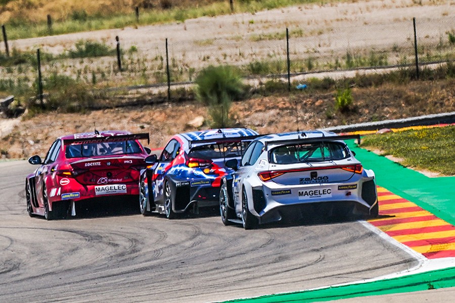 PURE ETCR delivers thrilling round 1 battles in Aragón